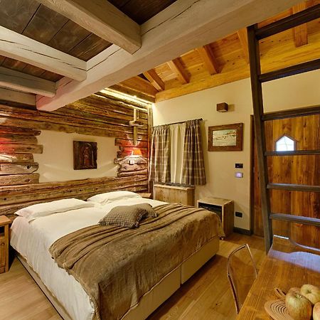 Les Plaisirs D'Antan Hotel Jovencan Szoba fotó