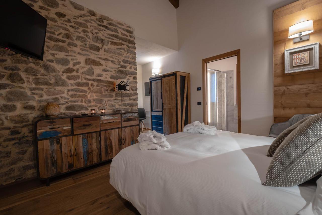 Les Plaisirs D'Antan Hotel Jovencan Kültér fotó