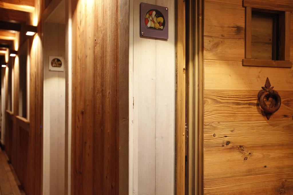 Les Plaisirs D'Antan Hotel Jovencan Kültér fotó